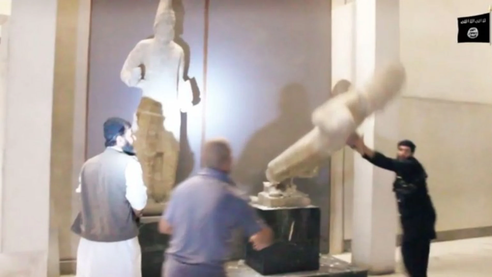 El EI destruye decenas de piezas milenarias del Museo Histórico de Mosul