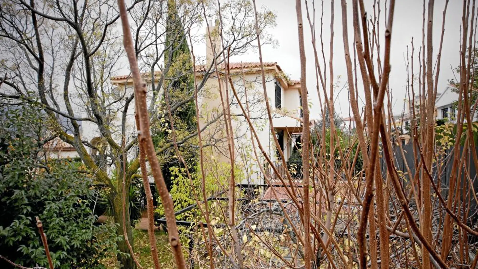 El chalé de los «Romanones» está ubicado en la calle V Centenerio en Pinos Genil (Granada)