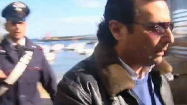 Schettino vuelve a subir al Concordia dos años después de la tragedia