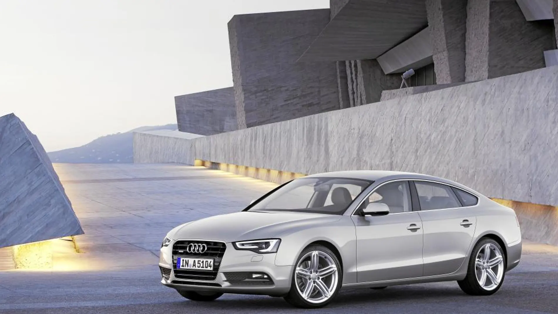 La elegancia de una berlina deportiva