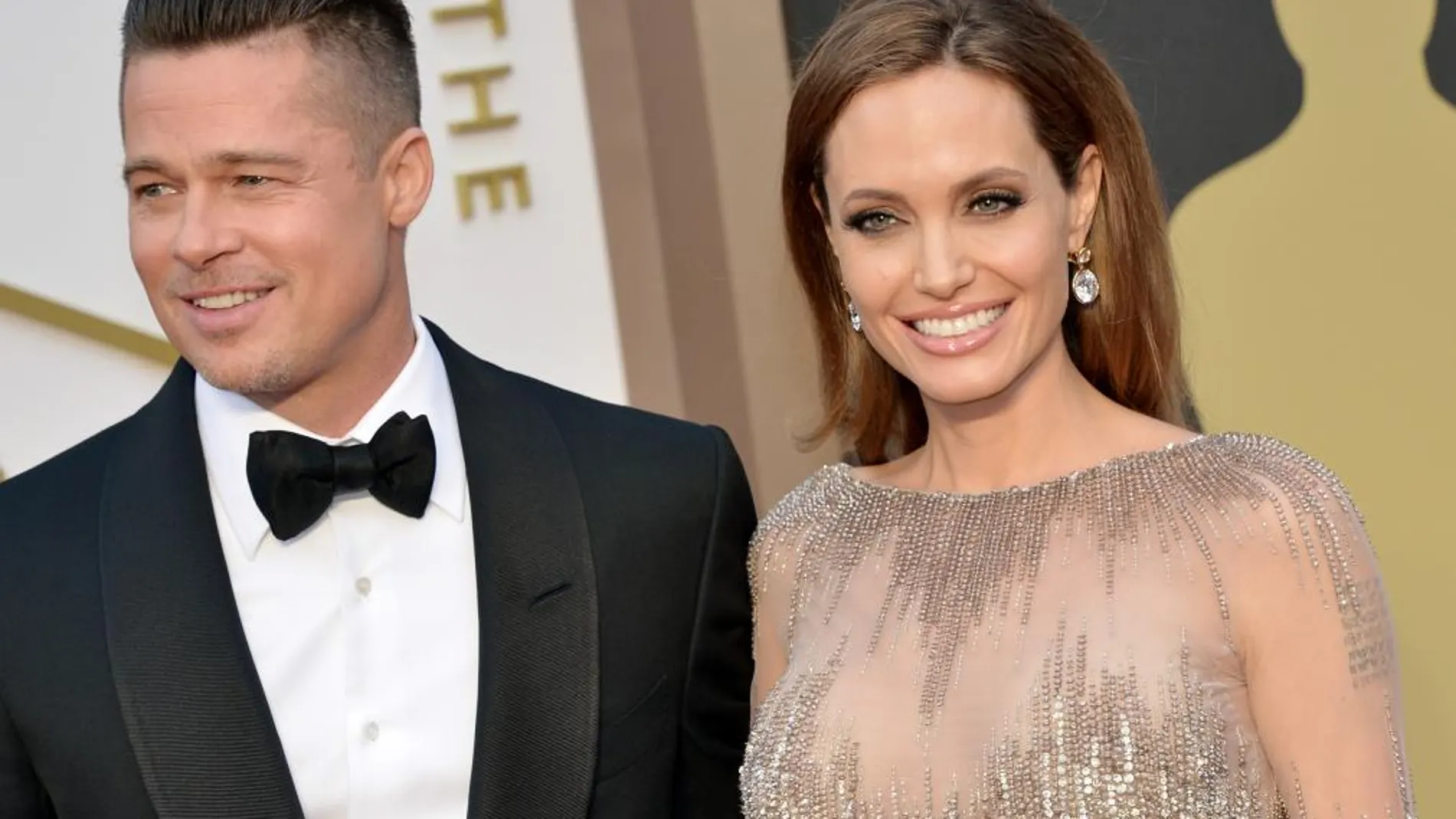 Brad Pitt y Angelina Jolie, siguen «comprometidos», a pesar de los rumores de boda.