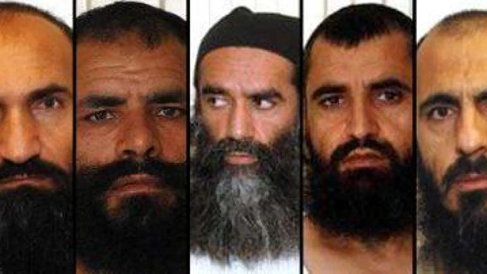 Imagen de los cinco líderes talibán liberados.
