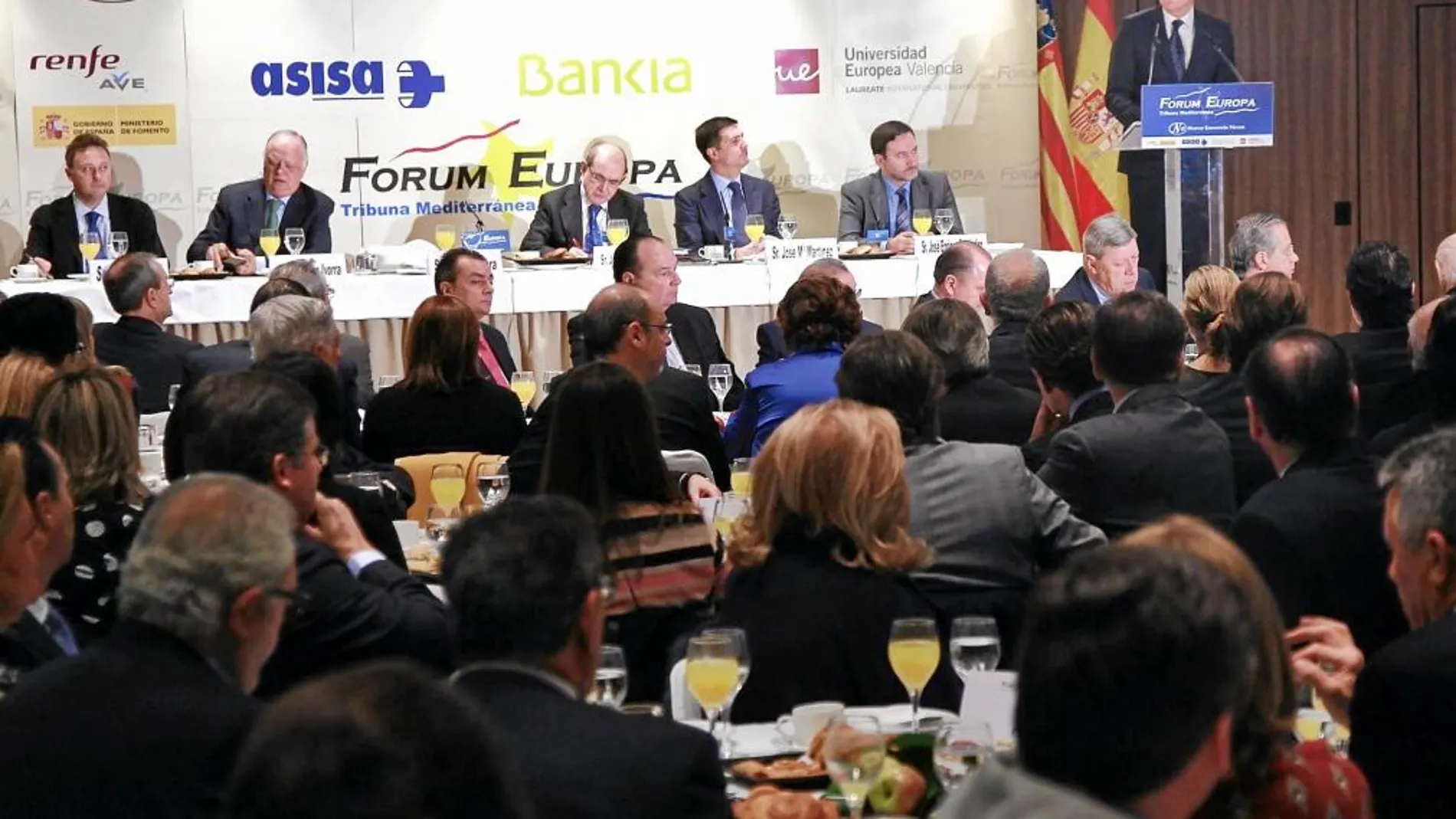 La conferencia de Fabra reunió a más de 450 invitados del mundo político, social y empresarial
