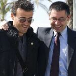 Luis Enrique, junto a Bartomeu.
