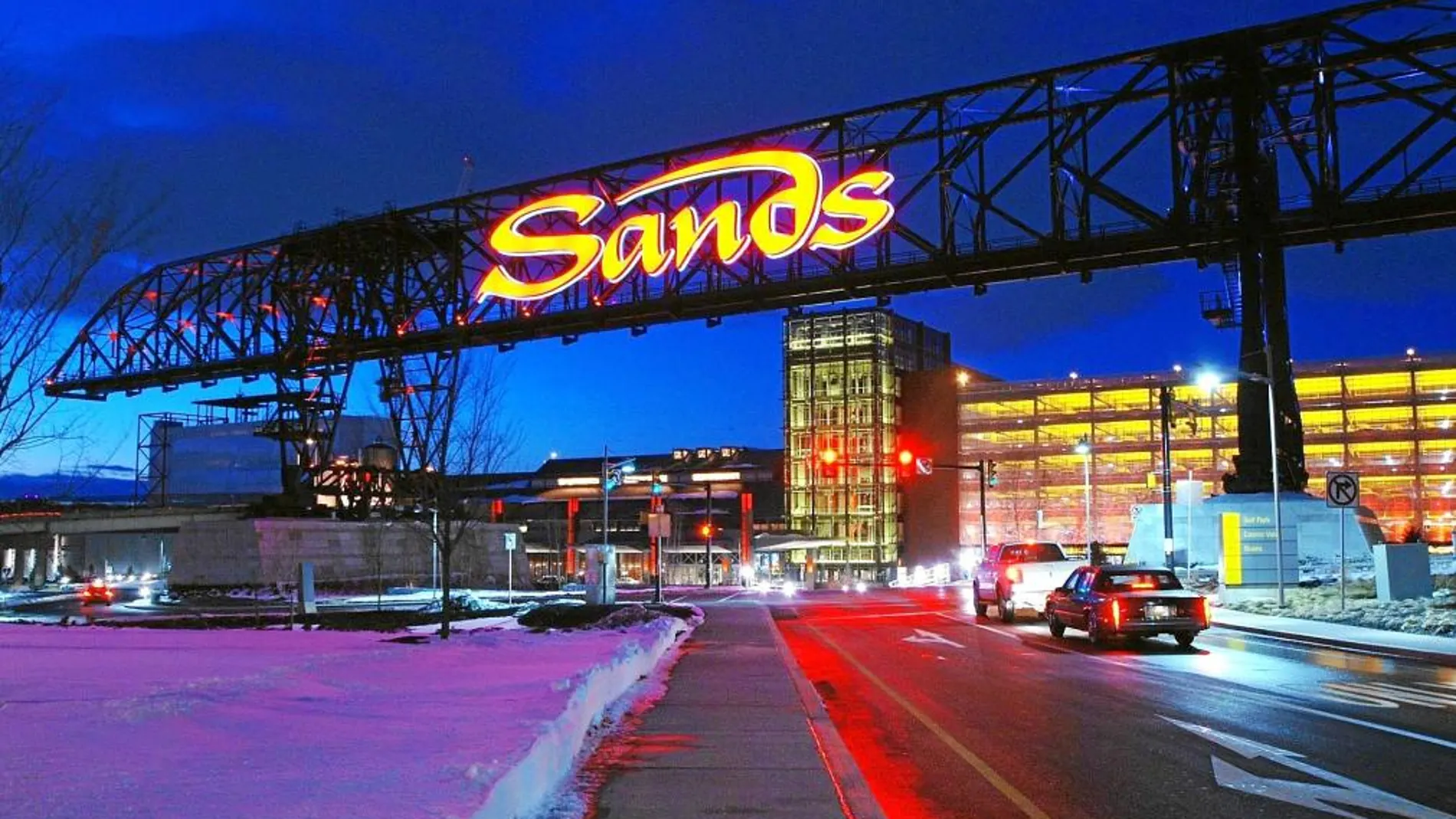 El casino que Sands posee en Bethlehem (Pensilvania) cuenta con 300 habitaciones, un enorme centro comercial, varios casinos y una «miniciudad» del ocio.