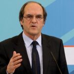 Gabilondo limpia la Asamblea de «tomasistas»