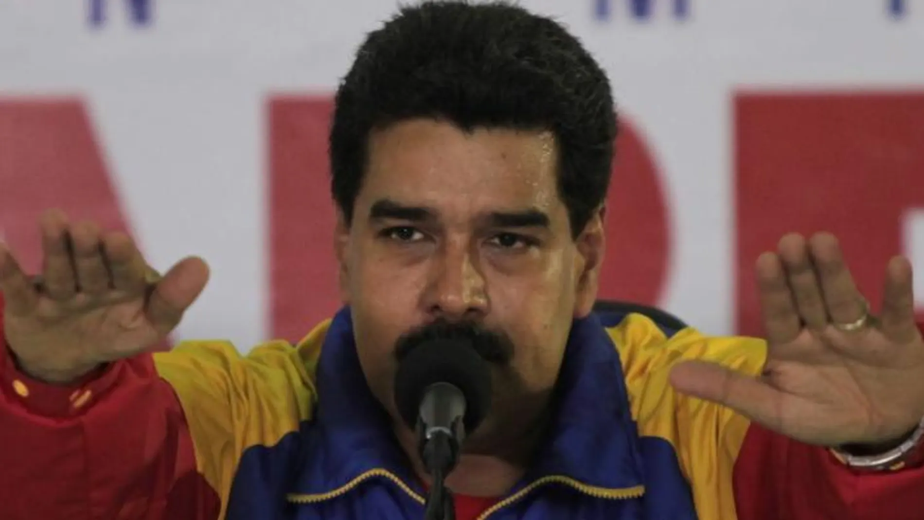 Fotografía cedida por el Palacio de Miraflores que muestra al presidente venezolano, Nicolás Maduro, durante un acto de Gobierno