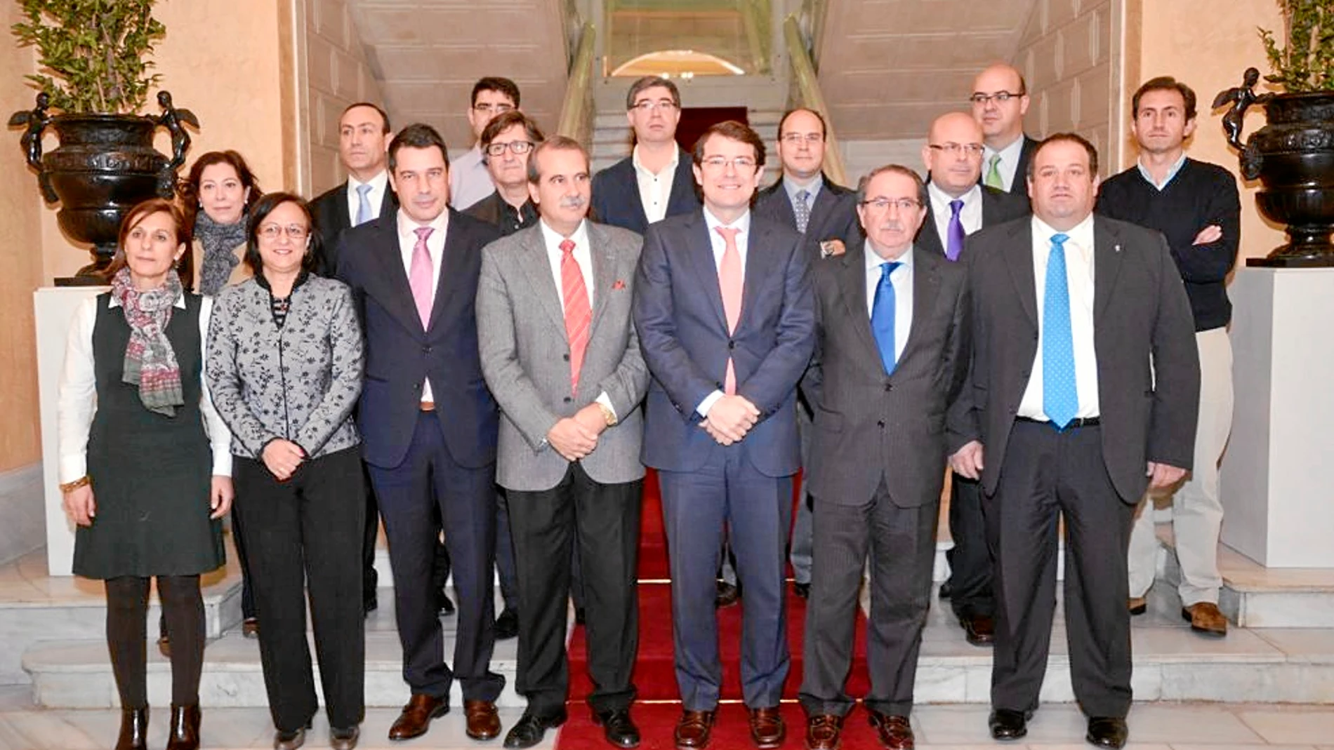 El alcalde de Salamanca junto con los miembros del Consejo del Alfoz