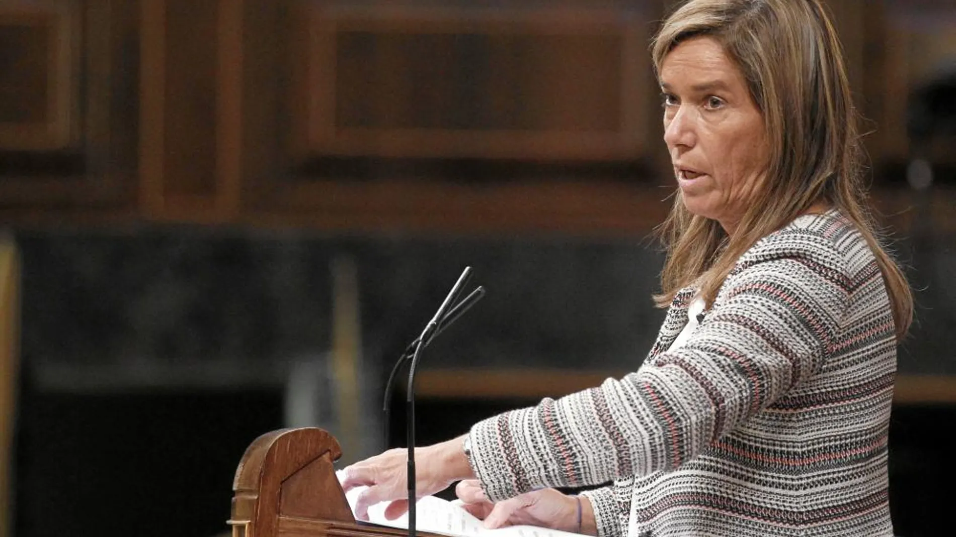 La ya ex ministra de Sanidad Ana Mato, ayer, en el Congreso