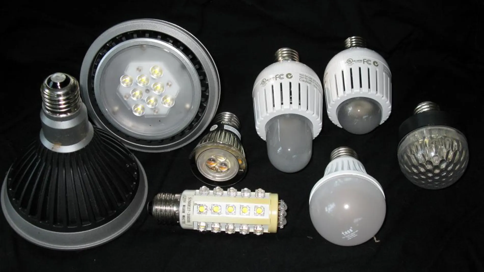 No todas las bombillas led son iguales, por lo que hay que fijarse en sus características para comprar la que necesitamos