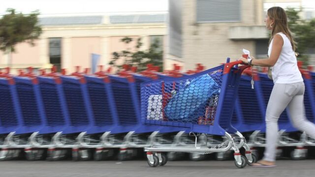 Bruselas tumba el impuesto regional a los grandes comercios