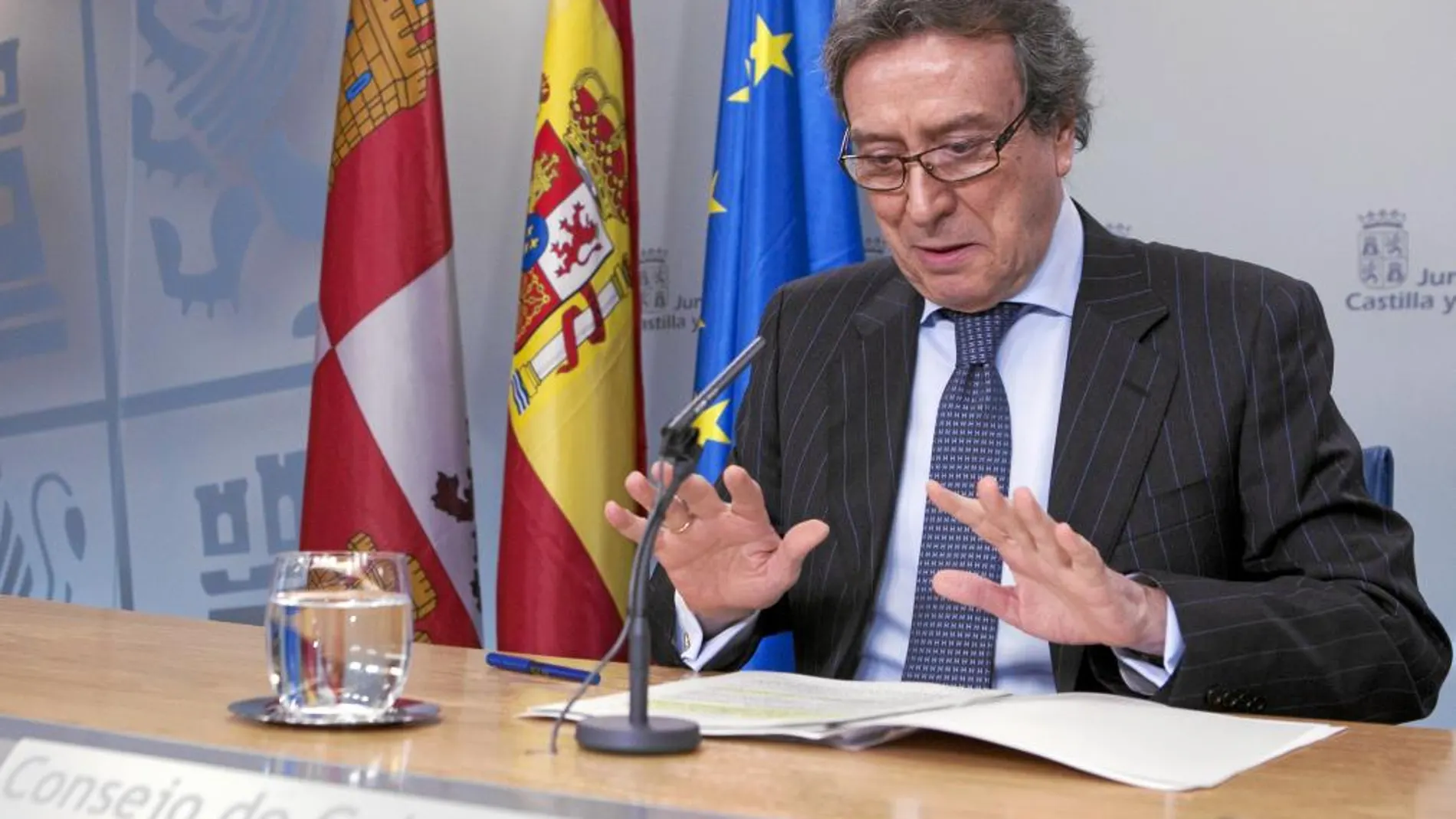 El consejero de la Presidencia y portavoz de la Junta de Castilla y León, José Antonio de Santiago-Juárez