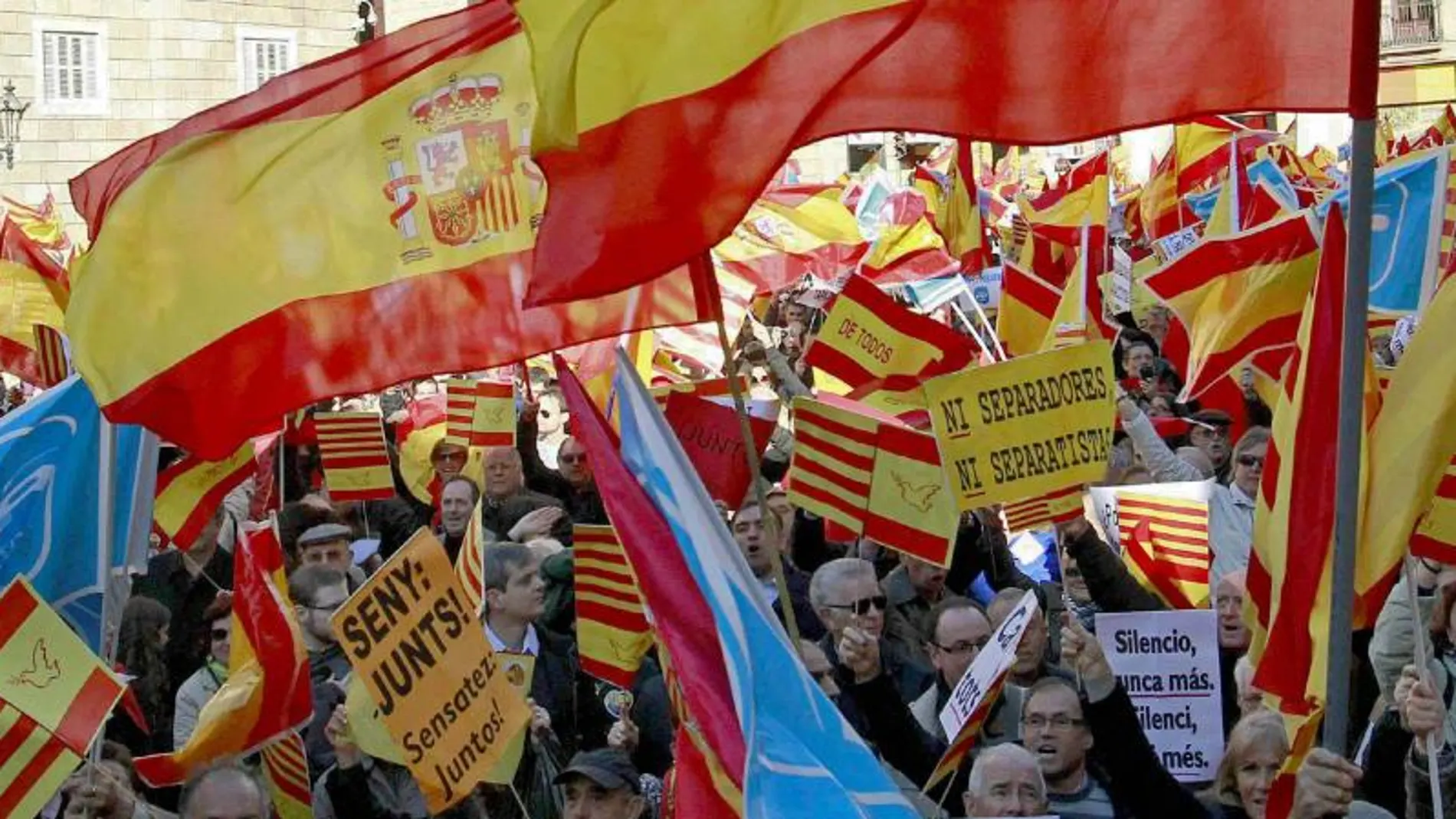 El 55% de los catalanes no apoyaría la consulta independentista si es ilegal