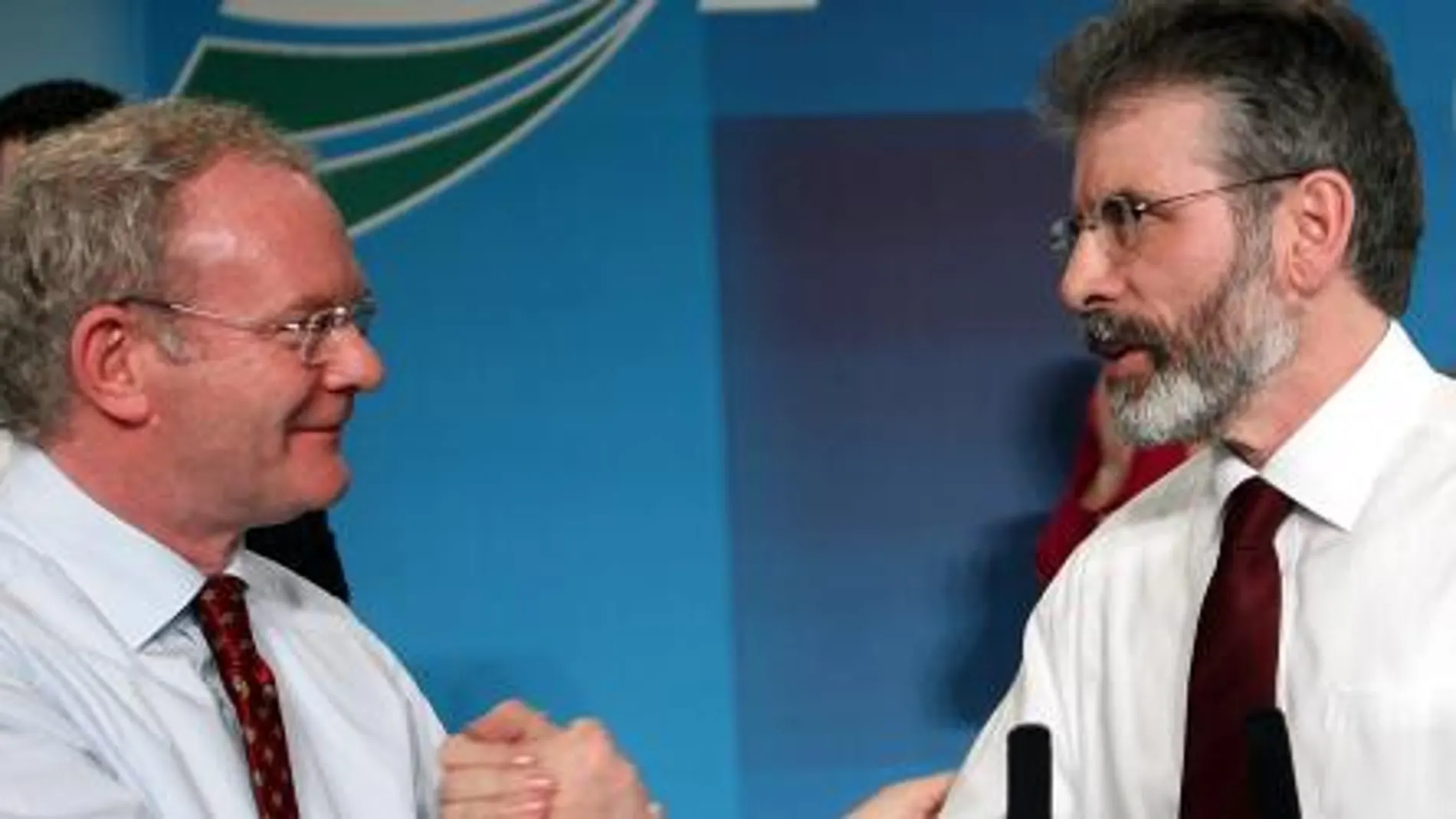 Gerry Adams y Martin McGuinness, "número dos"del Sinn Féin y viceministro principal norirlandés, Martin McGuinness, en una imagen de archivo.