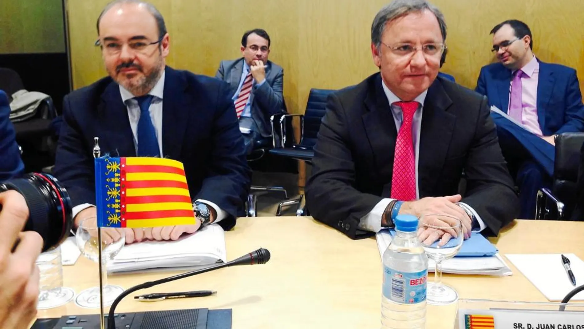 El conseller de Hacienda, Juan Carlos Moragues, y el secretario autonómico de Economía, Eusebio Monzó