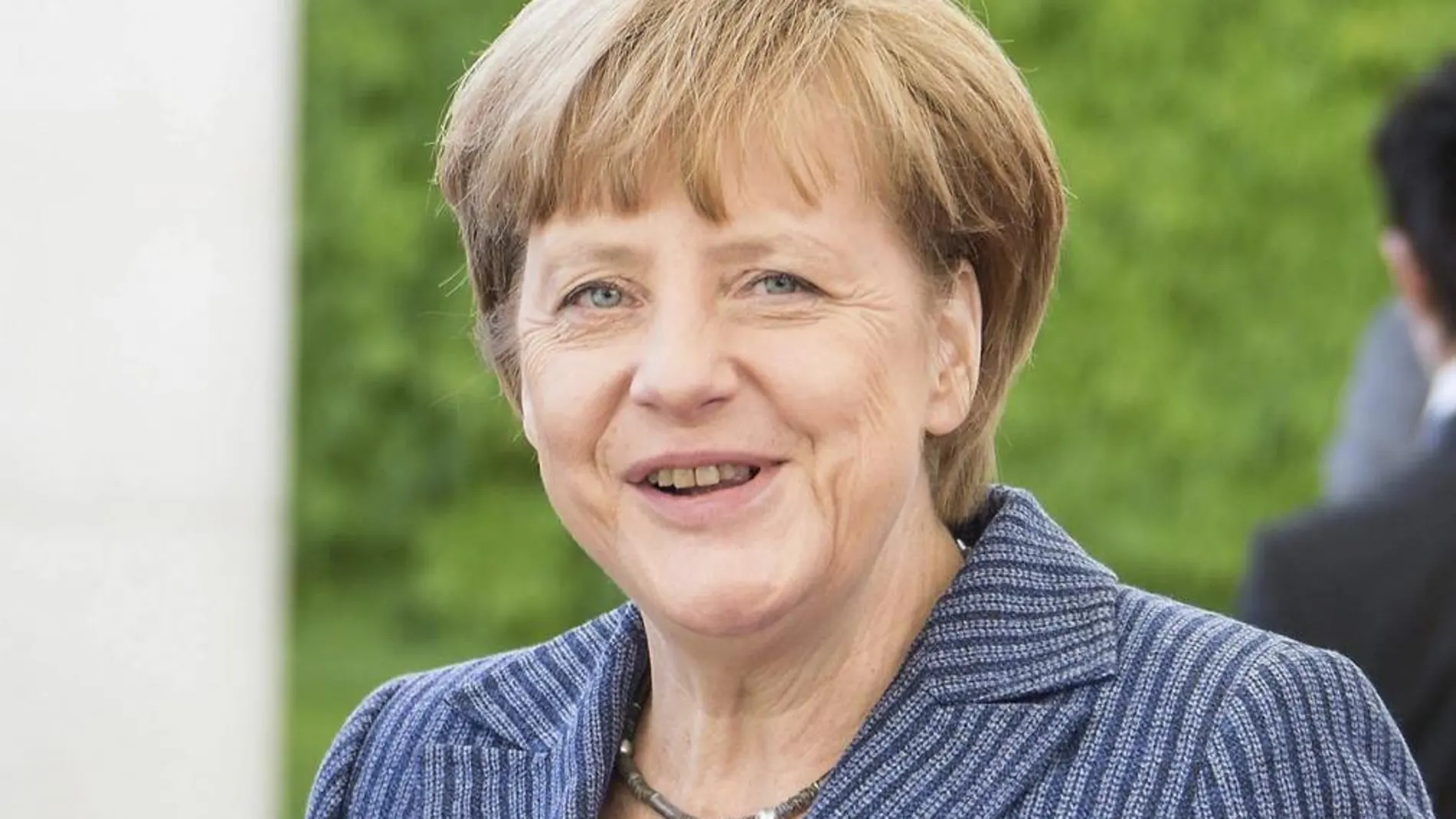 Merkel valora el papel del Rey en la transición a la democracia en España