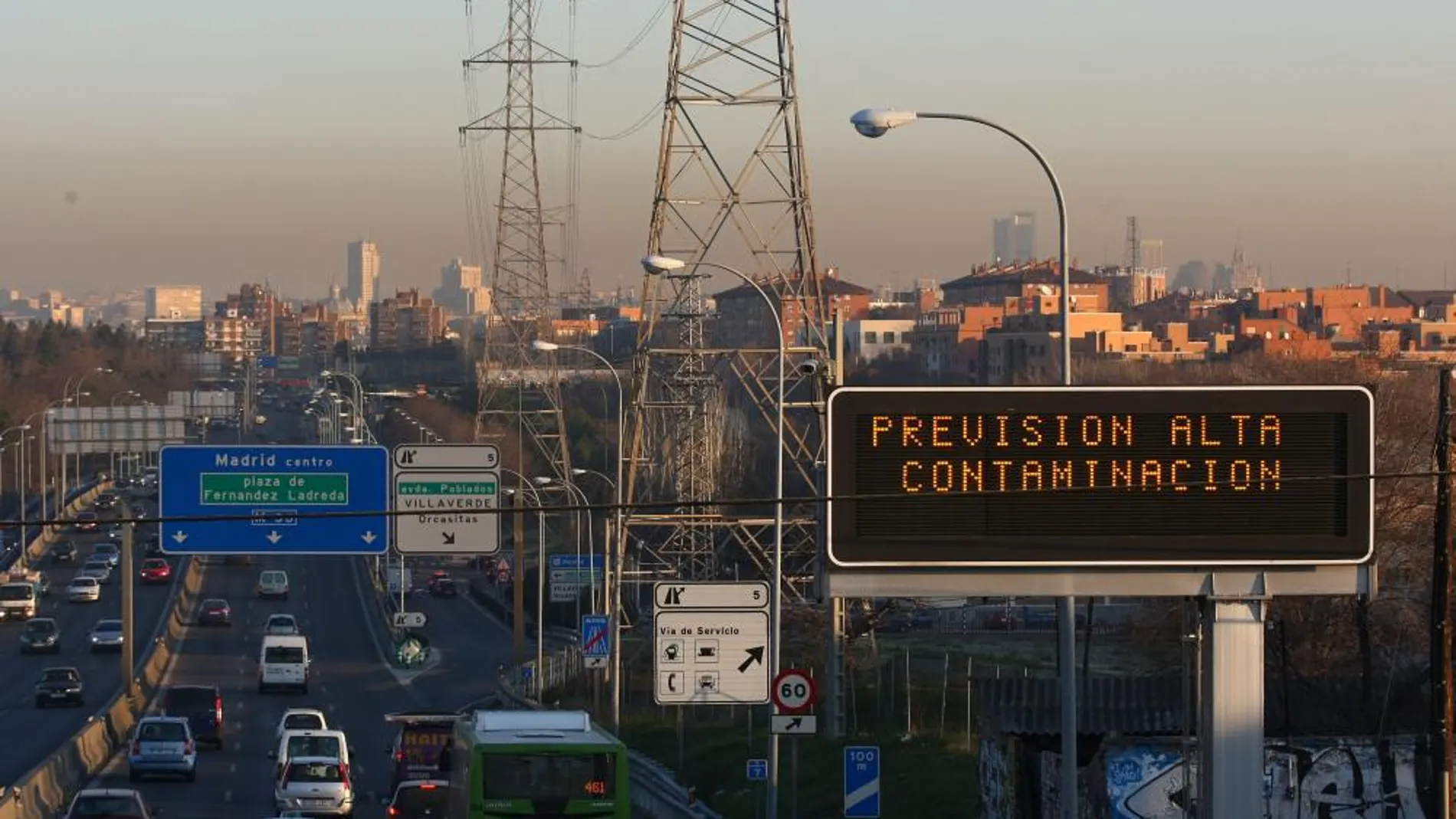 Alerta de contaminación alta en Madrid.