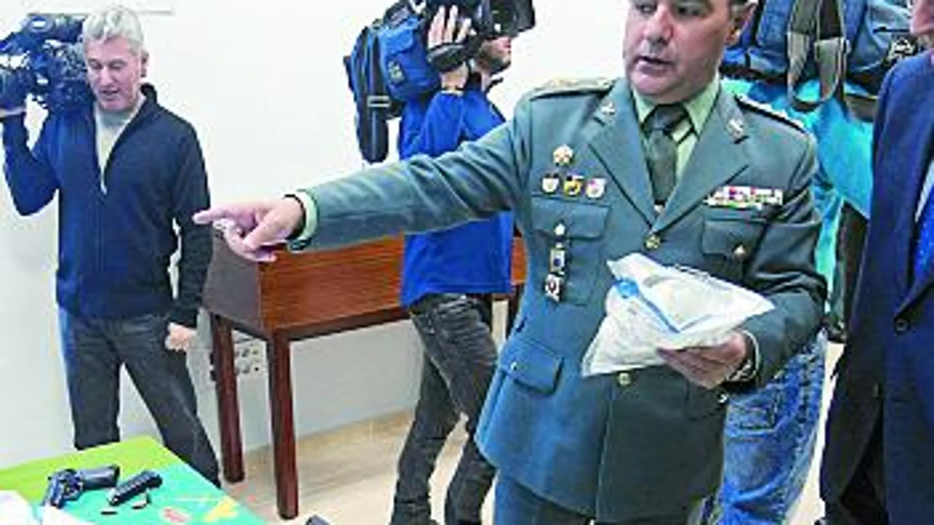 La Guardia Civil arresta a siete «narcos» y evita que un millón de dosis de cocaína «estén en las calles»