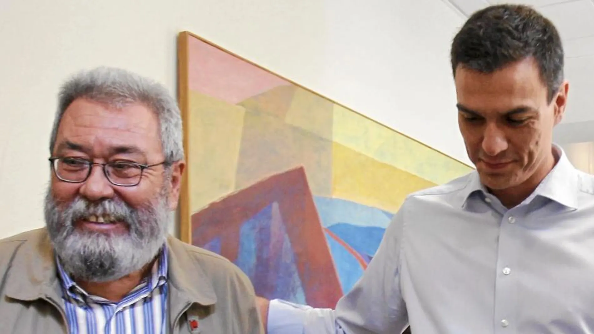 El secretario general de UGT, Cándido Méndez, se reunió ayer con el futuro líder del PSOE, Pedro Sánchez