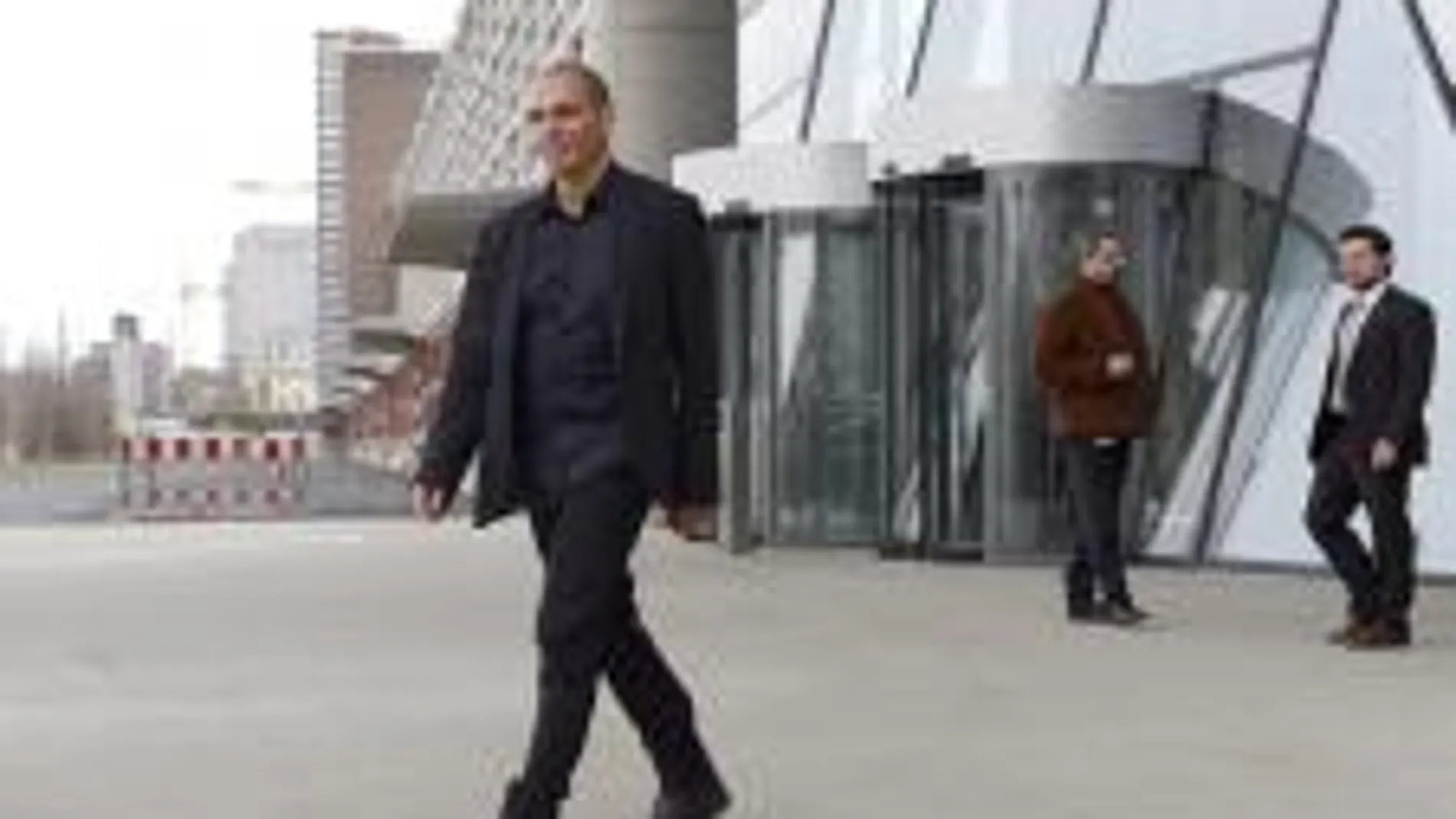 El nuevo ministro griego de Finanzas, Gianis Varoufakis, a su salida del Banco Central Europeo (BCE).