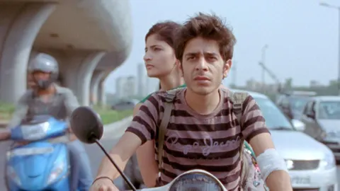 «Titli» levanta con su buena factura el tedio del festival de Cine Gijón