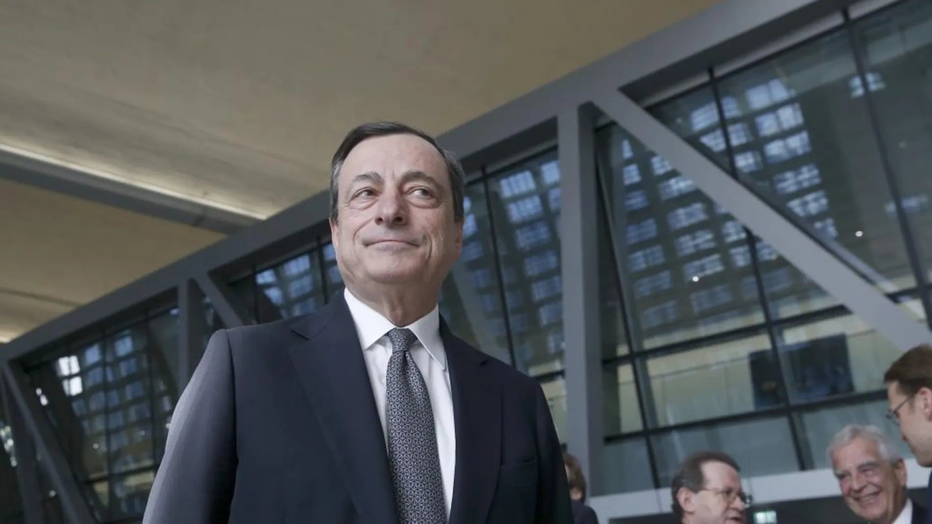 Mario Draghi a su llegada a Fráncfort para la inauguración de la nueva sede del BCE