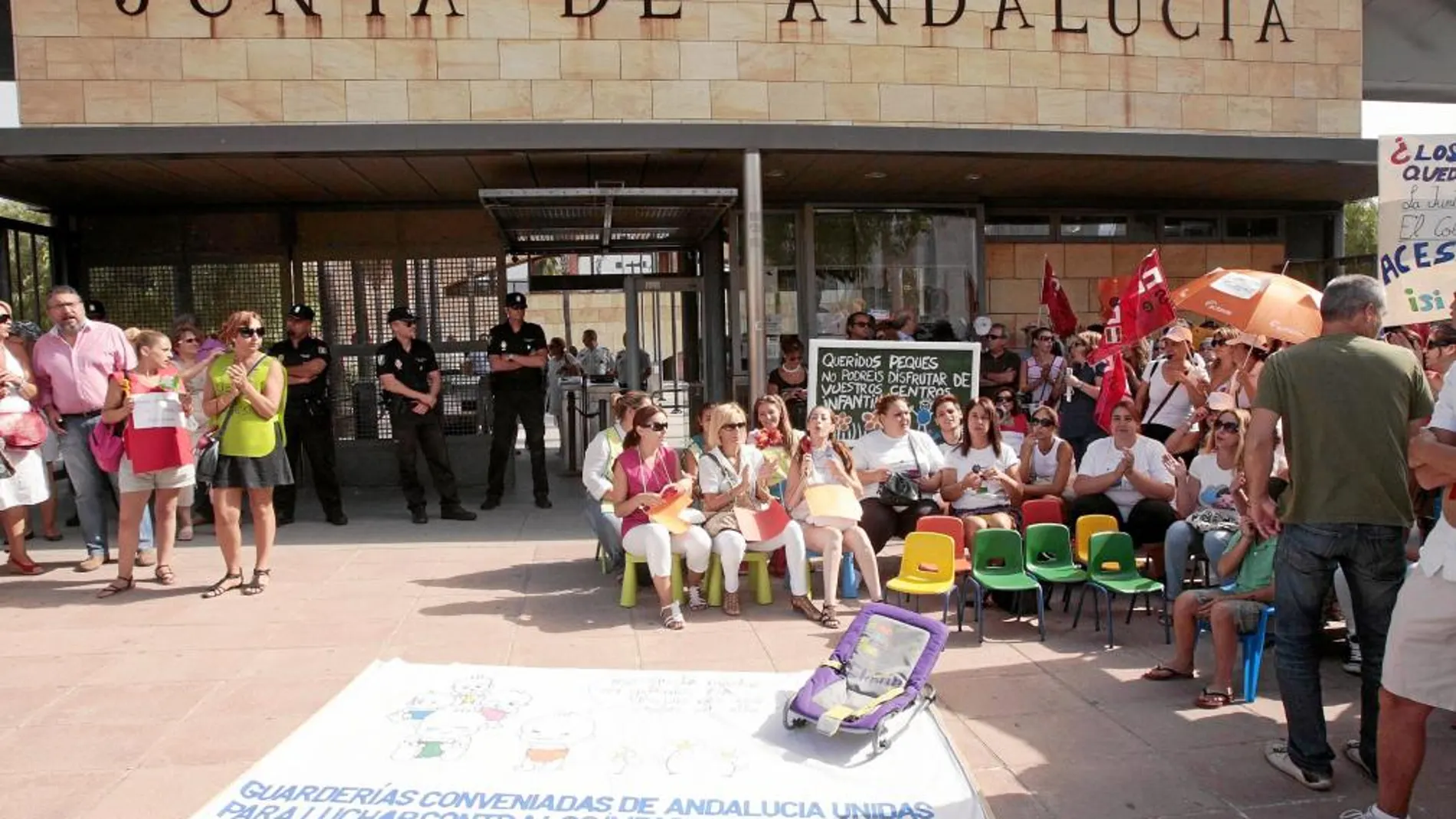 Las guarderías, asfixiadas al asumir los impagos de la Junta y las familias