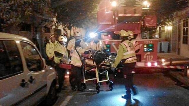 Además del fallecido, el Samur atendió a una mujer muy grave por inhalar humo