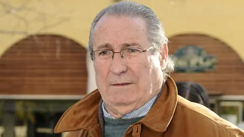 El exconcejal socialista de Sevilla Manuel Gómez Lobo, a su llegada hoy a los Juzgados de Sevilla.