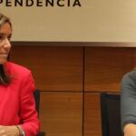 Ana Mato con Neus Munté, la consejera de Bienestar Social y Familia de CAtaluña