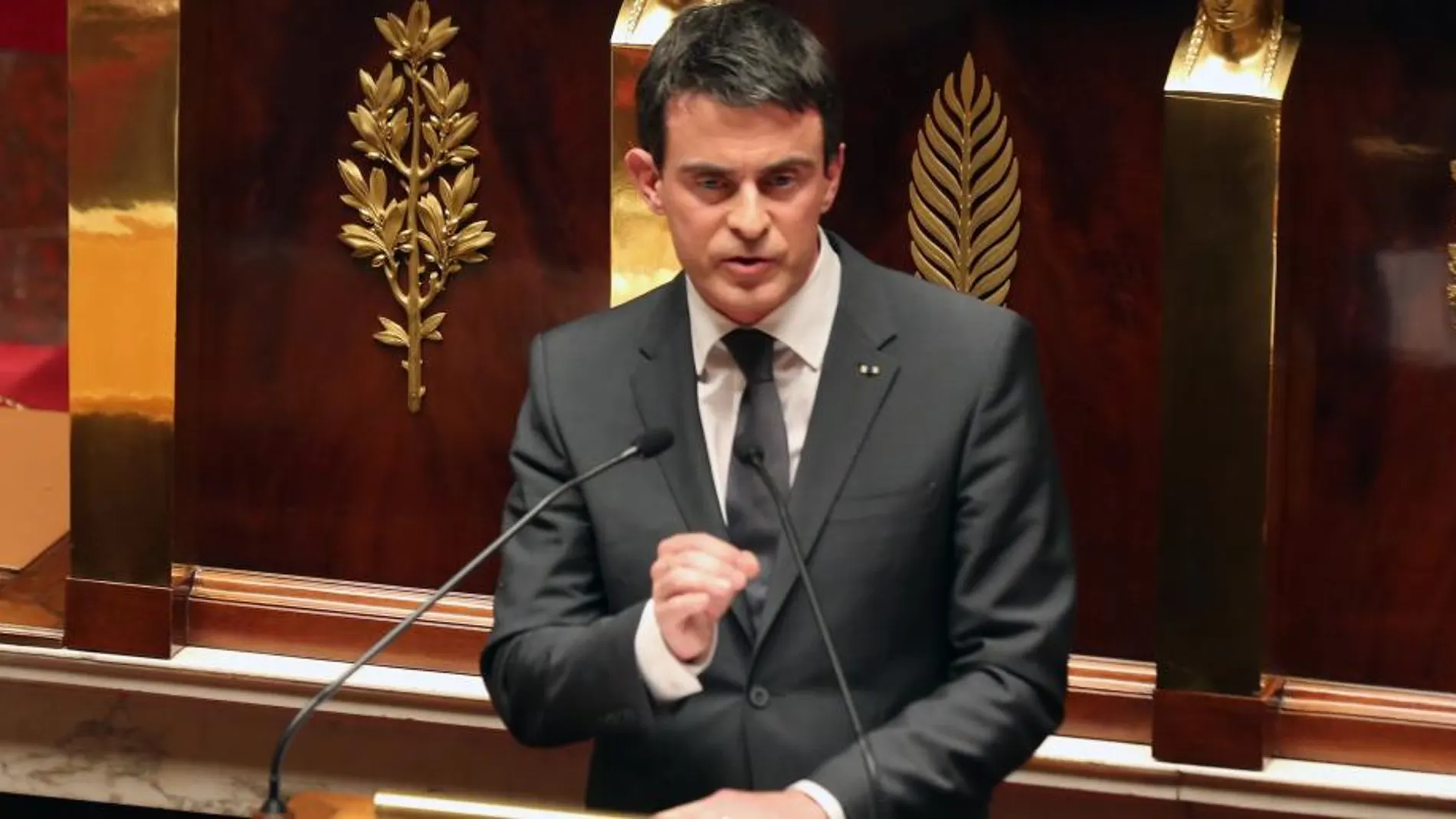 El primer ministro, Manuel Valls, durante su intervención ante la Asamblea francesa