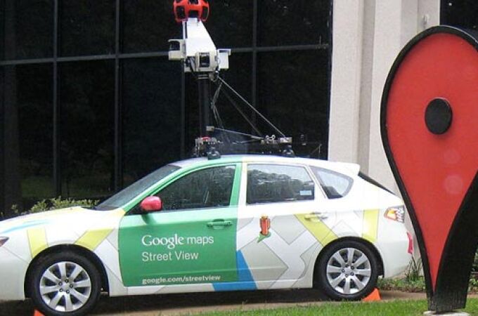 Uno de los coches de Google Street View en California