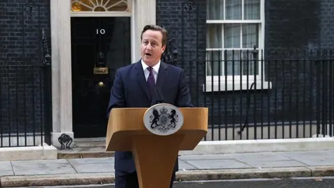 David Cameron, durante su comparecencia a las puertas de Downing Street.