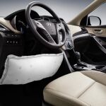 Incorpora una amplia dotación de seguridad, incluido el airbag de rodilla.