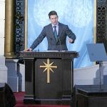La Iglesia de la Cienciología llegó a Madrid en 2004 y fue inaugurada por uno de sus principales embajadores: Tom Cruise, quien aseguró deberle todo lo que es «como hombre, padre y artista».