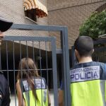 La policía, en la puerta del domicilio del presunto pederasta de Ciudad Lineal