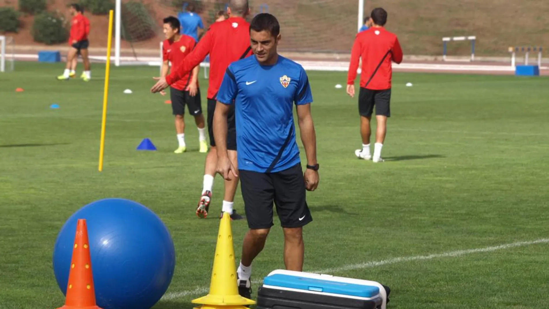 Francisco Rodríguez en su etapa como entrenador del Almería.