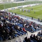 Gran número de personas presencian el entrenamiento del Madrid esta tarde en la Ciudad Deportiva de Valdebebas