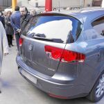 La alcaldesa, Ana Botella, estrenó ayer vehículo oficial, fabricado en España, propulsado a gas y menos costoso. Lo hizo en un acto para promocionar vehículos con autogás,