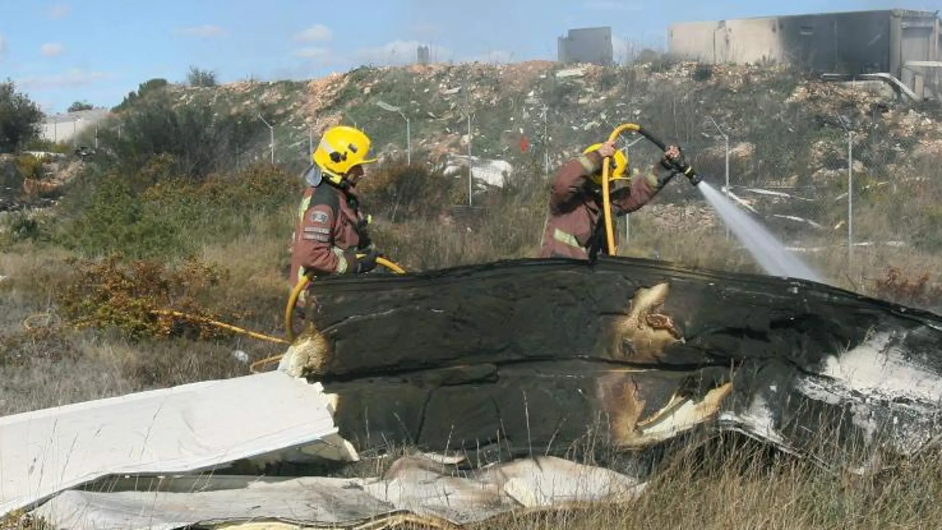 Desactivan la alerta química por la explosión en una empresa pirotécnica de Tarragona