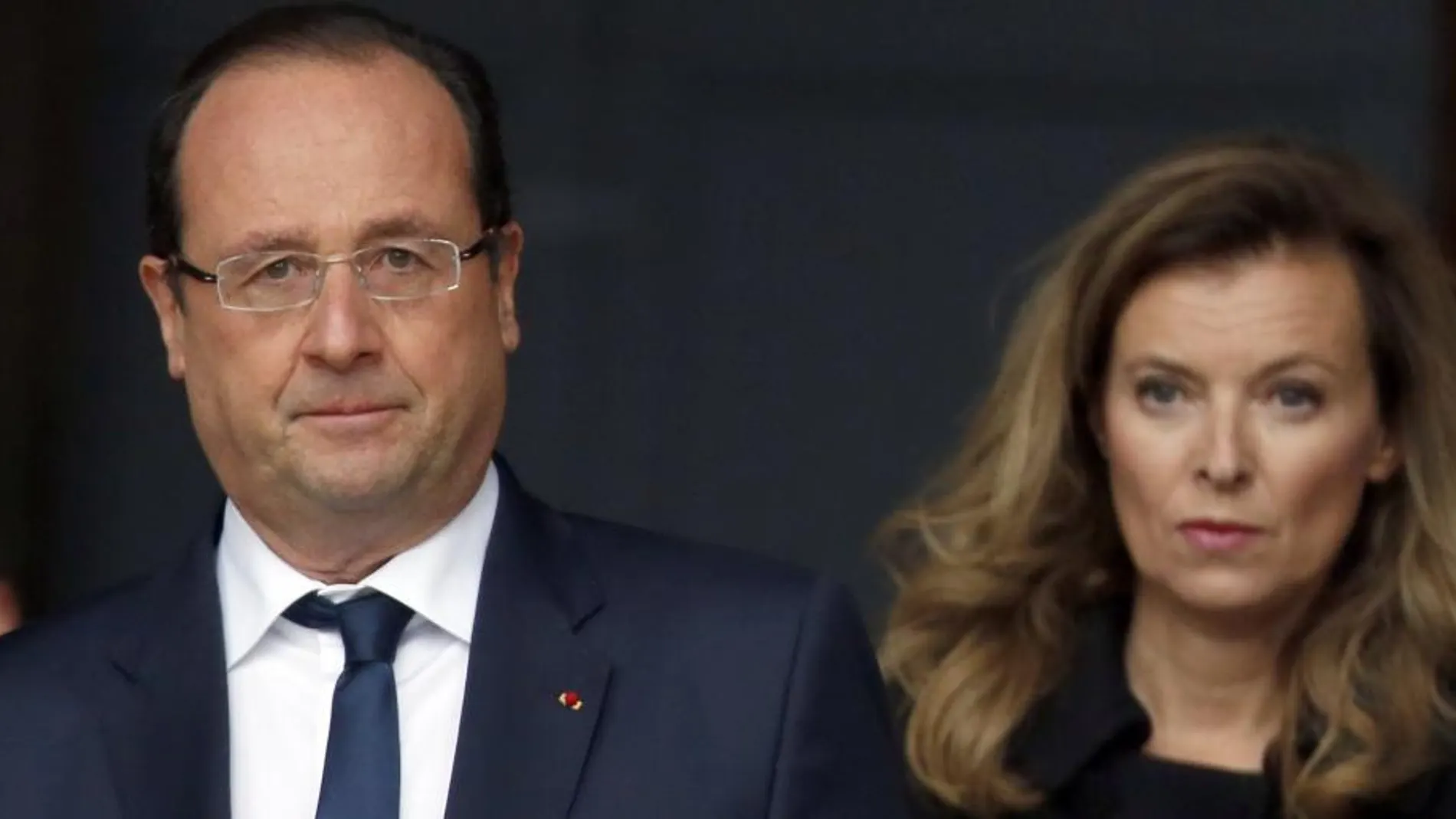 Francois Hollande y Valerie Trierweiler en una imagen de archivo.