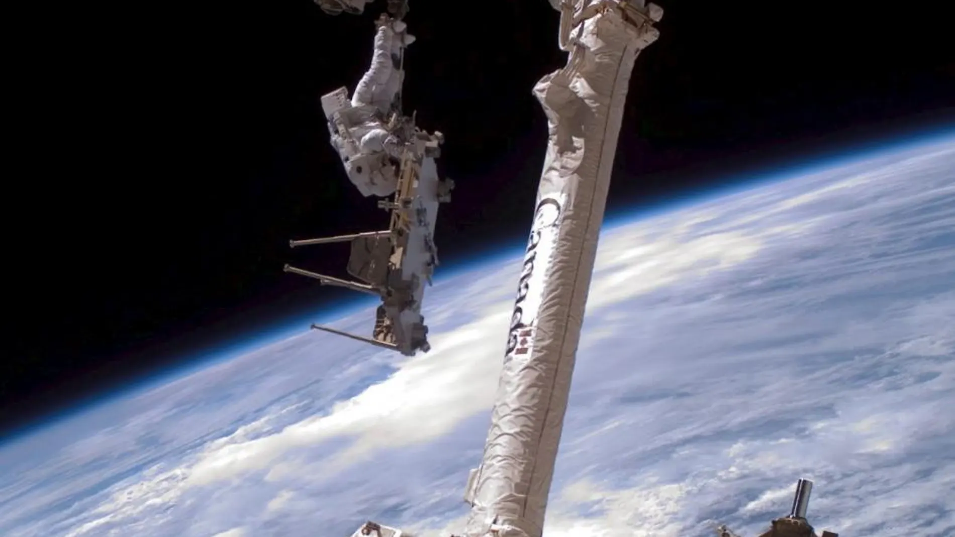Un paseo espacial en la EEI, en una imagen de archivo