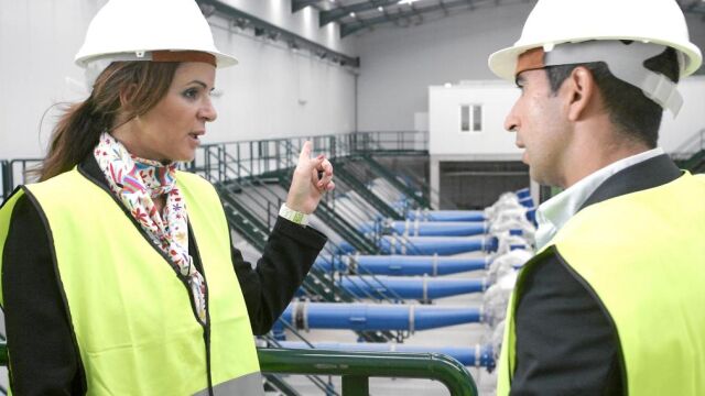 Silvia Clemente durante una visita reciente a las obras de modernización de regadíos en el Páramo leonés