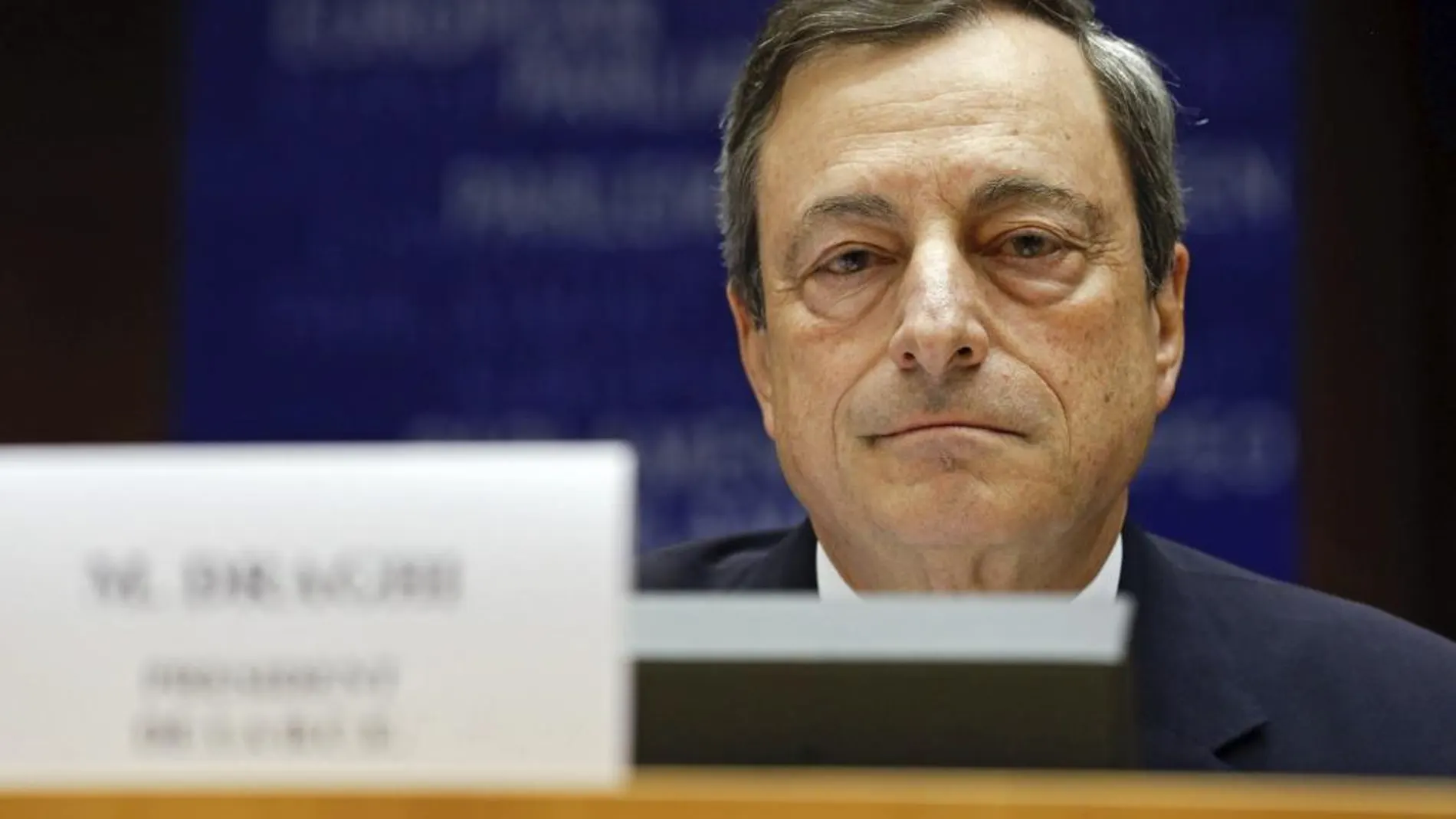 El presidente del Banco Central Europeo (BCE), Mario Draghi, en la comisión de Asuntos Económicos del Parlamento Europeo