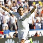 Ronaldo celebra su primer tanto frente al Levante.