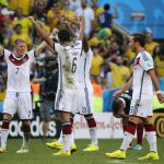 Los jugadores alemanes celebran el triunfo ante Francia