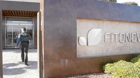 La sede central de la compañía de infraestructuras durante el segundo registro practicado por orden judicial
