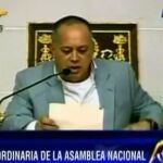 Momento en que se lee en la Asamblea Nacional la carta de Nicolás Maduro