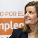 La ministra de Empleo, Fátima Báñez, durante el l Foro por el empleo organizado por el diario La Gaceta hoy en Salamanca
