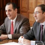 El presidente de Iberaval, José Rolando Álvarez, y el alcalde de Palencia, Alfonso Polanco, presentan el acuerdo
